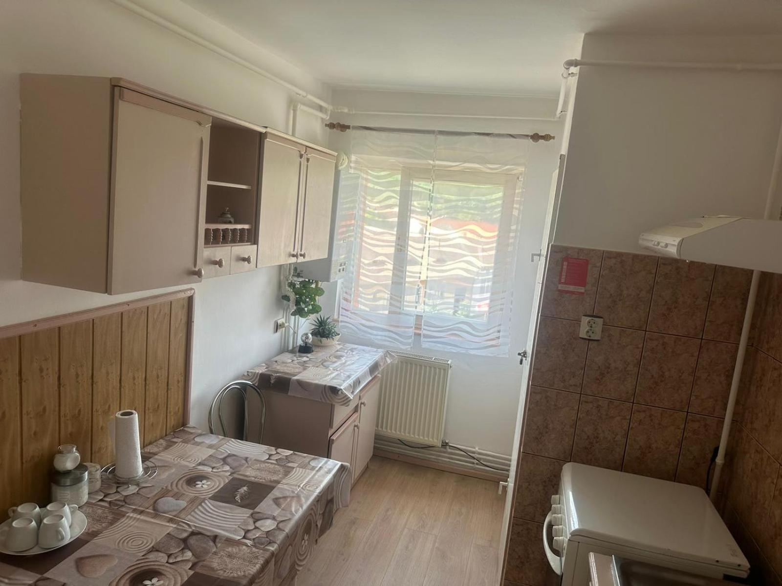 Apartament La Ilie Apartment Окна Сибиулуй Екстериор снимка